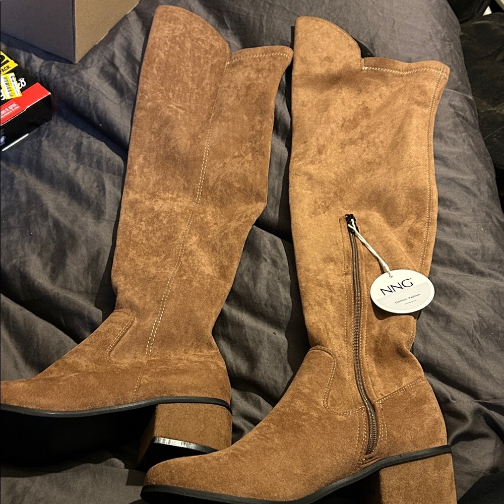 Women's Tan Knee-High Boots